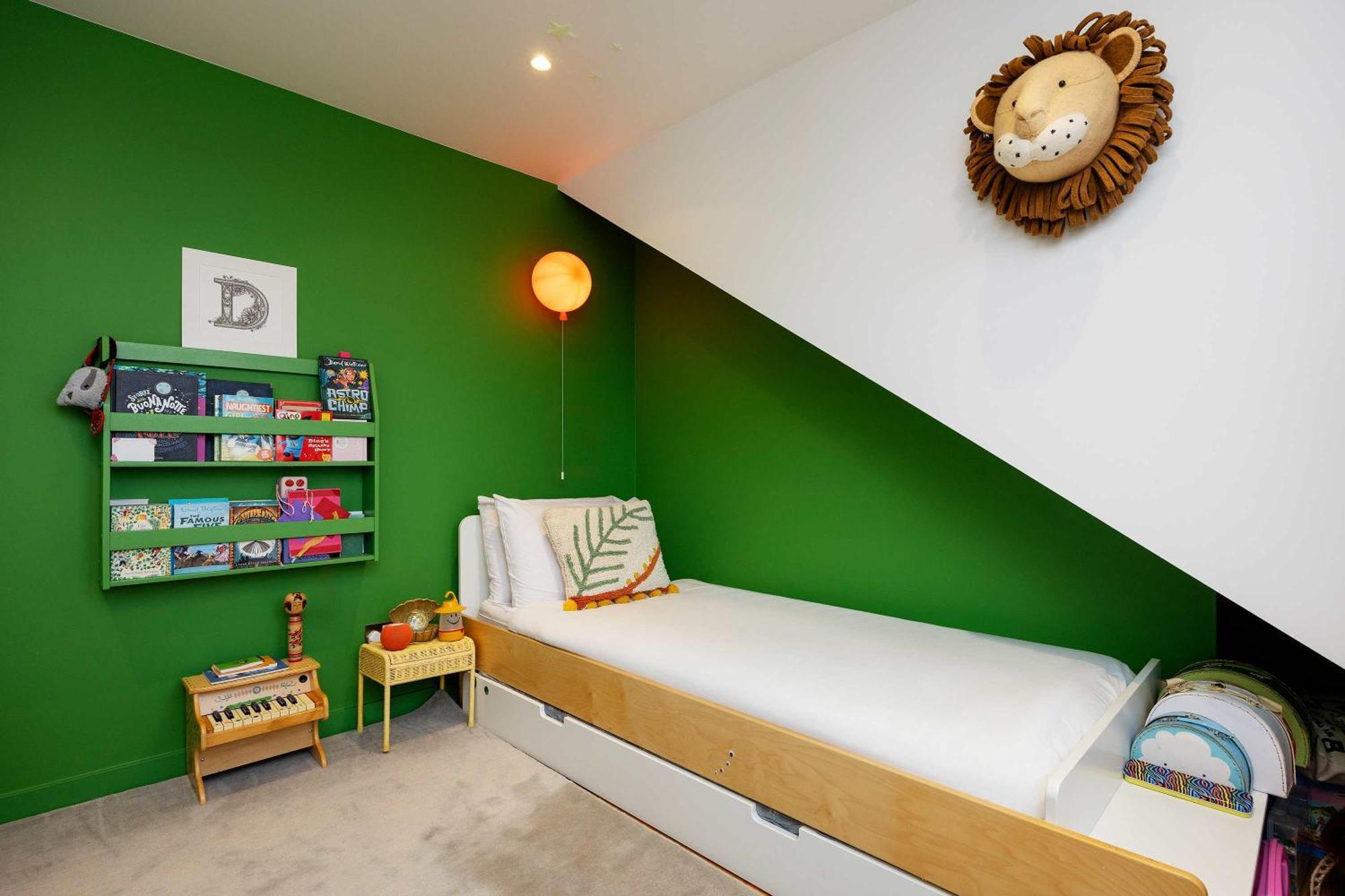 Veeve - The Fields Family Retreat * London